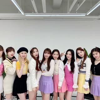 Niziu Asobo wallpaper