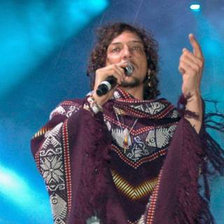 León Larregui wallpaper