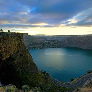 Quiet lake wallpaper