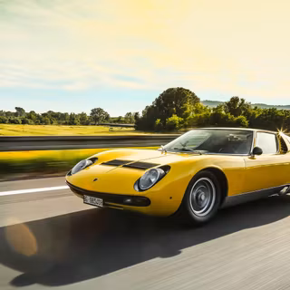 Lamborghini Miura SV wallpaper
