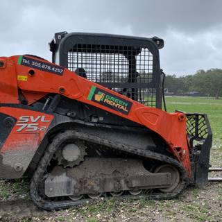 Kubota Skid Steer wallpaper