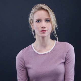 Jessy Schram wallpaper