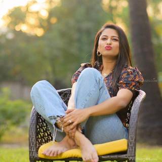 Rucha Hasabnis wallpaper