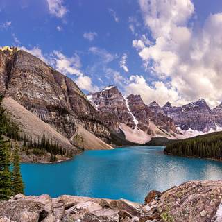 Lake Moraine wallpaper
