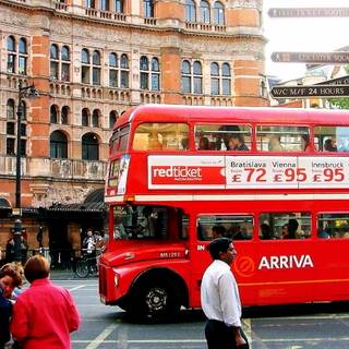 Double-decker bus wallpaper