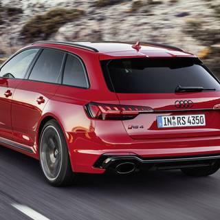 Audi RS4 2022 wallpaper