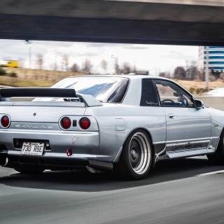 GTR R32 portrait wallpaper