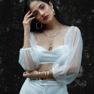 Miloni Jhonsa phone wallpaper