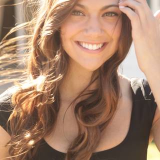 Mia Serafino wallpaper