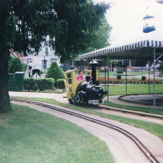 Dutch Wonderland wallpaper