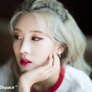 Kim Lip Loona wallpaper