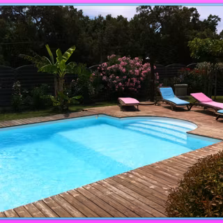 Pool house wallpaper