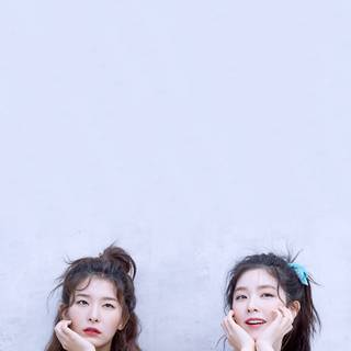 Irene Red Velvet iPhone 12 wallpaper