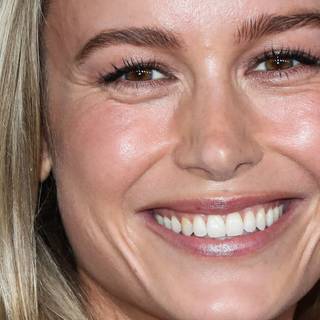 Scarlett Johansson and Brie Larson aesthetic wallpaper