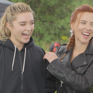 Scarlett Johansson and Florence Pugh wallpaper