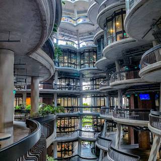 London iPhone 12 Pro Max wallpaper