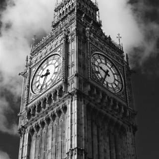 London iPhone 12 Pro Max wallpaper