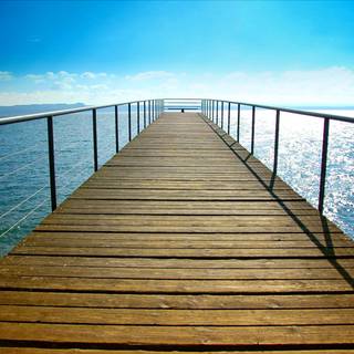 Bridge in the lake wallpaper