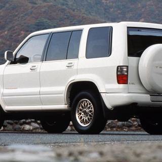 Isuzu Trooper wallpaper