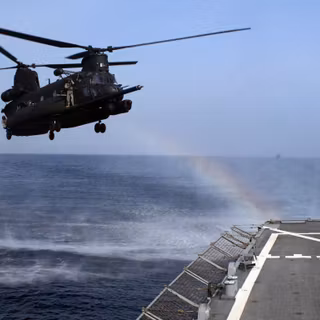 Boeing CH-47 Chinook wallpaper