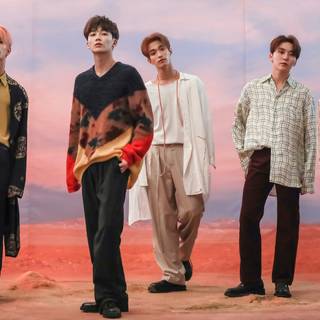 Seventeen Fallin Flower wallpaper