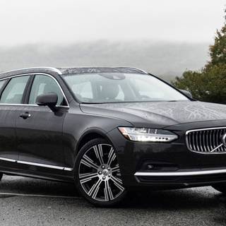 Volvo V90 2022 wallpaper