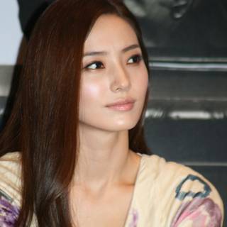Han Chae Young wallpaper