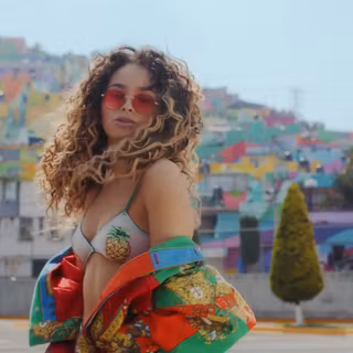 Ella Eyre wallpaper