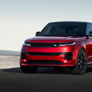 Land Rover Sport 2022 wallpaper