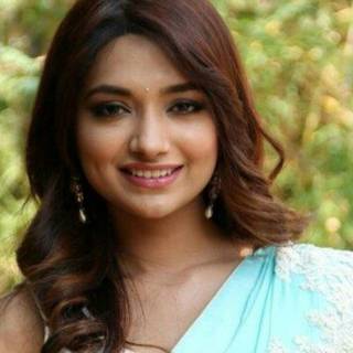 Jiya Shankar wallpaper