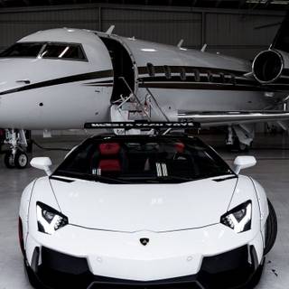 White car iPhone wallpaper