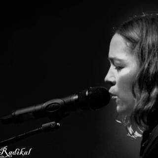 Natalia Lafourcade wallpaper