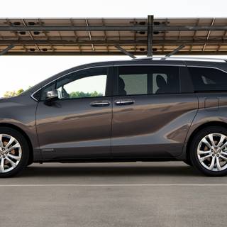 Toyota Sienna wallpaper