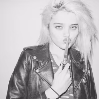 Sky Ferreira wallpaper