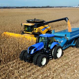 New Holland tractor wallpaper