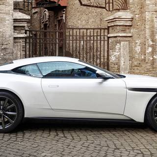 2017 Aston Martin DB11 wallpaper