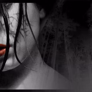 Scared girl wallpaper