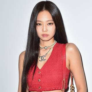 Jennie Blackpink 2022 wallpaper