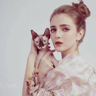 Talia Ryder wallpaper