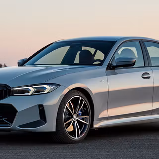 BMW 320 2022 wallpaper