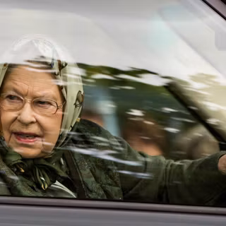 Queen of England wallpaper