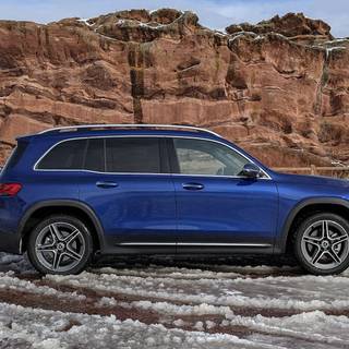 2022 Mercedes-Benz GLB wallpaper