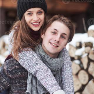 Small couple wallpaper