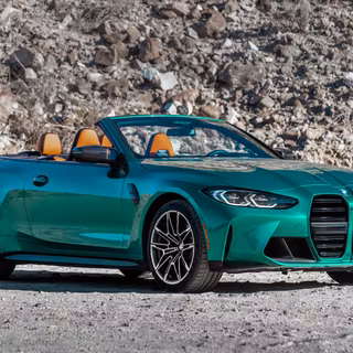 BMW M4 2023 wallpaper