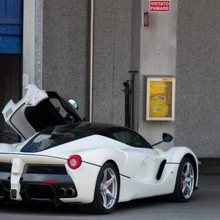 Ferrari LaFerrari white wallpaper