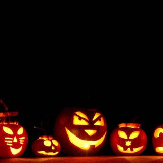 Plain simple Happy Halloween wallpaper