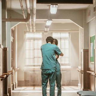 Dr Romantic 2 wallpaper