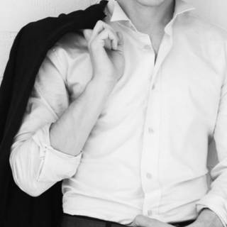 Evan Peters black aesthetic wallpaper