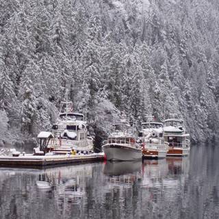 Winter boat wallpaper
