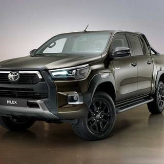 Toyota Hilux 2023 wallpaper